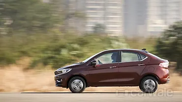 Tigor Inner Rear View Mirror Image, Tigor Photos in India - CarWale