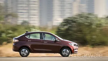 Tigor Inner Rear View Mirror Image, Tigor Photos in India - CarWale