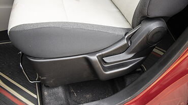 Maruti Suzuki Wagon R Seat Adjustment Manual for Front Passenger
