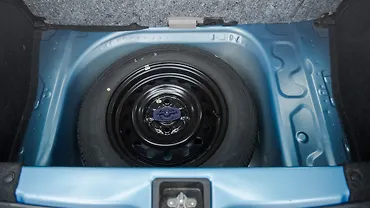 Maruti Suzuki Wagon R Under Boot/Spare Wheel