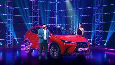 लेक्‍सस NX 350h फ़ेसलिफ़्ट भारत में 64.90 लाख रुपए में हुई लॉन्‍च