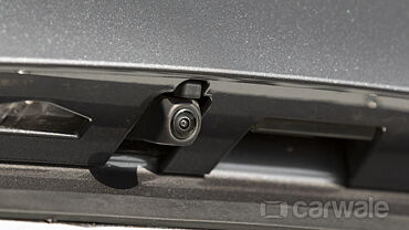 Lexus NX 360-Degree Camera Control