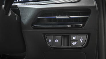 EV6 Rear Power Window Switches Image, EV6 Photos in India - CarWale