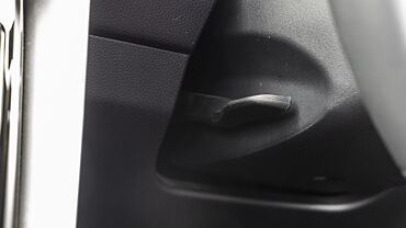 Toyota Innova Hycross Steering Adjustment Lever/Controller