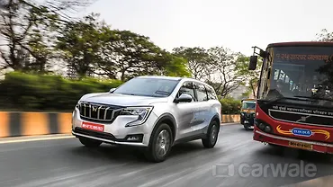 Mahindra XUV700 Prices Reduced in India!  Mahindra XUV700 Prices Reduced in India!