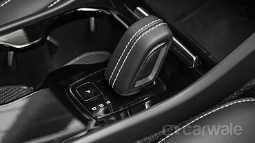 Volvo XC40 Recharge Gear Shifter/Gear Shifter Stalk