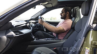 Audi e-tron GT Front Row Seats