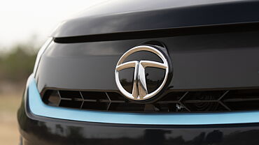 Tata Nexon EV Max Front Logo