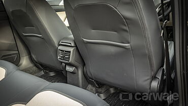 Volkswagen Virtus [2022-2023] Front Row Seats