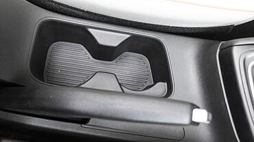 Hyundai Verna Cup Holders