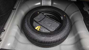 Hyundai Verna Under Boot/Spare Wheel