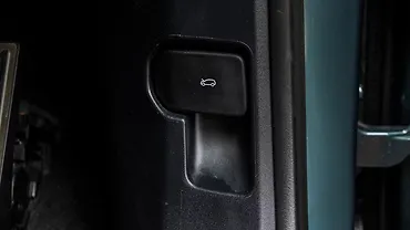 लैंड रोवर रेंज रोवर स्पोर्ट बोनेट/हुड रिलीज़