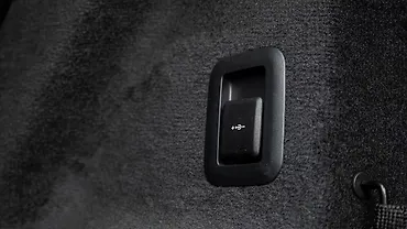 लैंड रोवर रेंज रोवर स्पोर्ट बूटस्पेस 12v सप्लाई