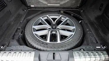 लैंड रोवर रेंज रोवर स्पोर्ट बूट के नीचे/ अतिरिक्त पहिया
