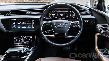 Audi e-tron Sportback Dashboard