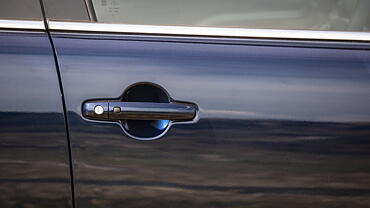 Grand Vitara Front Door Handle Image, Grand Vitara Photos in India ...