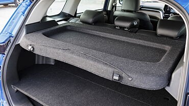 Toyota Urban Cruiser Hyryder Bootspace with Parcel Tray/Retractable