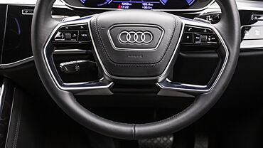 Audi A8 L Horn Boss