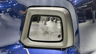 Maruti Suzuki Grand Vitara Headlight