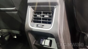 Maruti Suzuki Grand Vitara Rear Row AC Controls