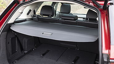 Land Rover Discovery Sport Bootspace with Parcel Tray/Retractable