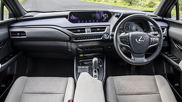 Lexus UX 300e Dashboard