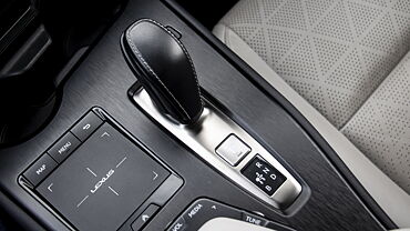Lexus UX 300e Gear Shifter/Gear Shifter Stalk