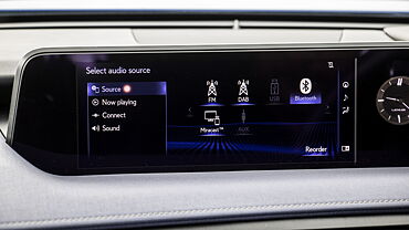 Lexus UX 300e Infotainment System
