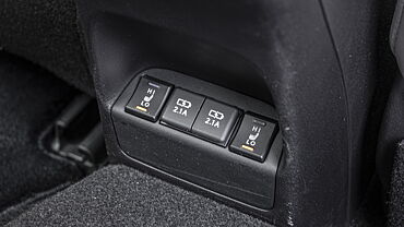 Lexus UX 300e Rear Row Charging Point