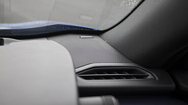 Lexus UX 300e Right Side Air Vents