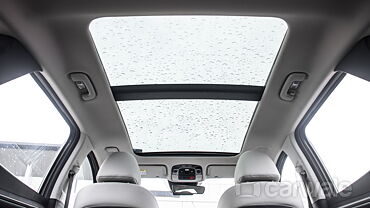 Does the Hyundai Tucson Have a Sunroof?