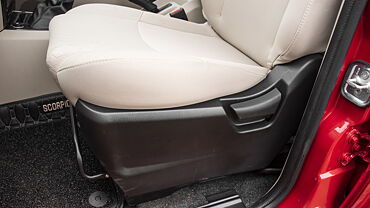 Mahindra Scorpio Seat Adjustment Manual for Front Passenger