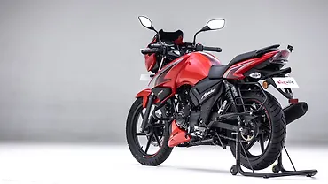 TVS Apache RTR 160 Left Rear Three Quarter