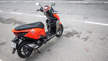 Hero Xoom 110 Right Rear Three Quarter