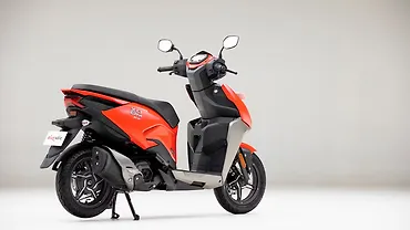 Hero Xoom 110 Right Rear Three Quarter