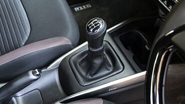 Fronx Gear Shifter/Gear Shifter Stalk Image, Fronx Photos in India - CarWale