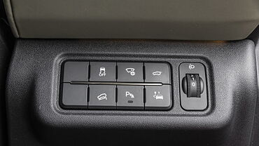 Mahindra XEV 9e Dashboard Switches