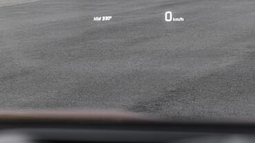 Mahindra XEV 9e Head-Up Display (HUD)