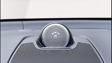 Volvo XC60 Central Dashboard - Top Storage/Speaker