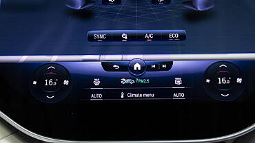 Mercedes-Benz EQS AC Controls