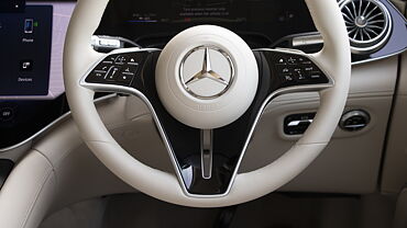 Mercedes-Benz EQS Horn Boss