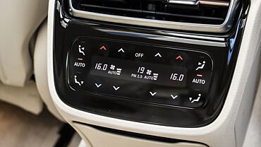 Mercedes-Benz EQS Rear Row AC Controls