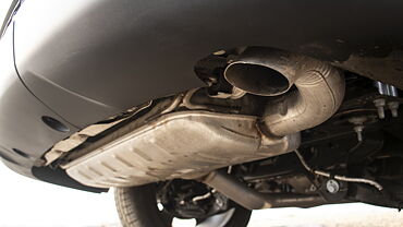 Jeep Grand Cherokee Exhaust Pipes