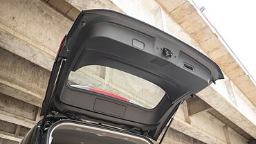 Nissan X-Trail Open Boot/Trunk