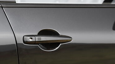 Nissan X-Trail Rear Door Handle