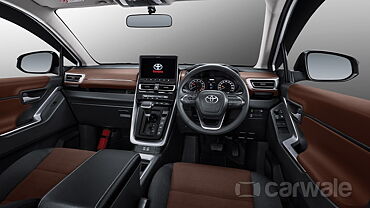 Toyota Innova Hycross Dashboard