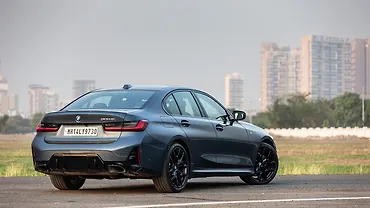 BMW M340i Right Rear Three Quarter