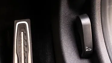 BMW M340i Bonnet/Hood release