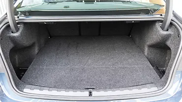 BMW M340i Bootspace