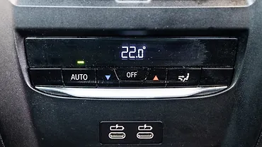 BMW M340i Rear Row AC Controls